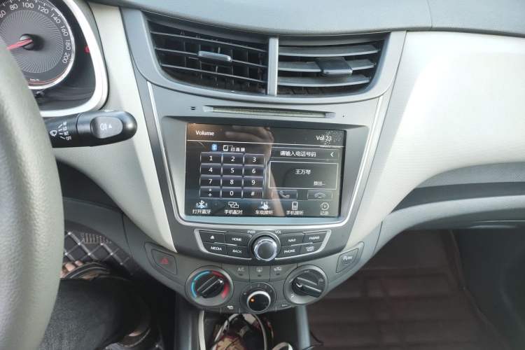 Used Chevrolet Sail 2015 Sail 3 1.3L AMT Ideal Edition Audio And AC Panel