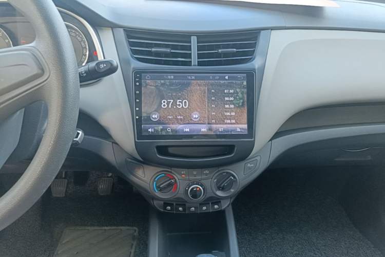Used Chevrolet Sail 2015 Sail 3 1.5L Manual with Ideal Sunroof Edition Audio And AC Panel