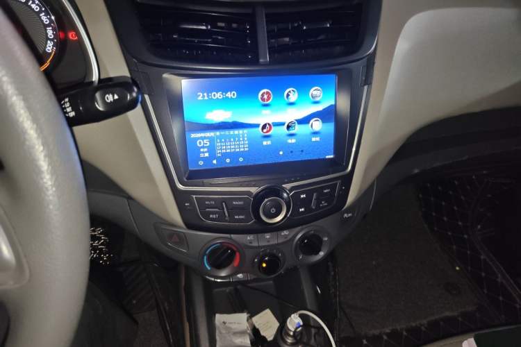Used Chevrolet Sail 2015 Sail 3 1.5L Manual with Ideal Sunroof Edition Audio And AC Panel