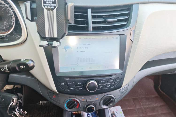 Used Chevrolet Sail 2015 Sail 3 1.5L Manual with Ideal Sunroof Edition Audio And AC Panel