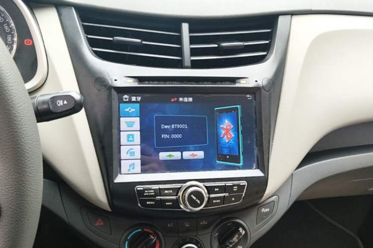 Used Chevrolet Sail 2015 Sail 3 1.3L AMT Ideal Edition Audio And AC Panel