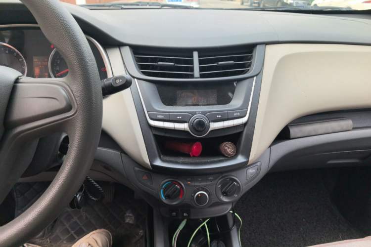 Used Chevrolet Sail 2015 Sail 3 1.3L Manual Warm Edition Audio And AC Panel