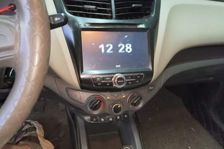 Used Chevrolet Sail 2015 Sail 3 1.3L Manual Ideal Edition Audio And AC Panel