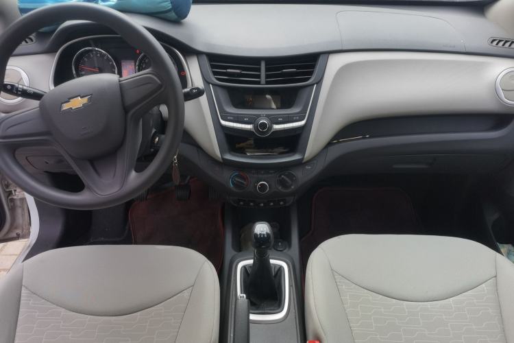 Used Chevrolet Sail 2015 Sail 3 1.5L Manual with Ideal Sunroof Edition Center Console
