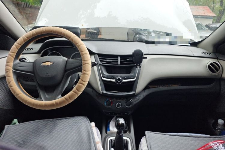 Used Chevrolet Sail 2015 Sail 3 1.5L Manual with Ideal Sunroof Edition Center Console
