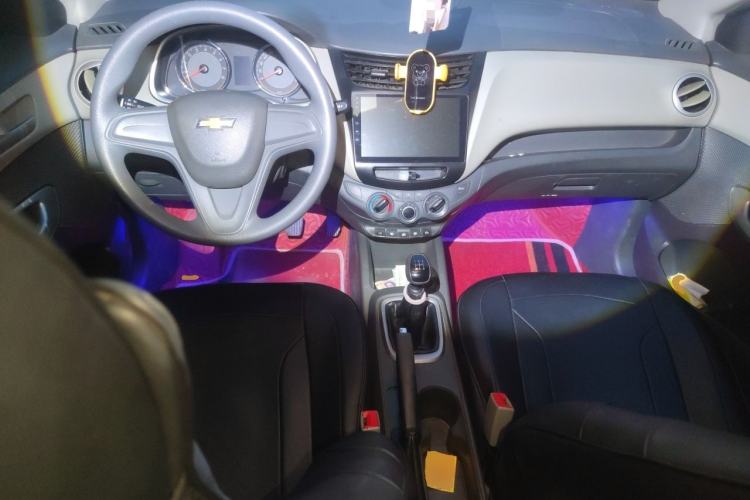 Used Chevrolet Sail 2015 Sail 3 1.3L Manual Ideal Edition Center Console