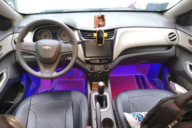 Used Chevrolet Sail 2015 Sail 3 1.3L Manual Ideal Edition Center Console