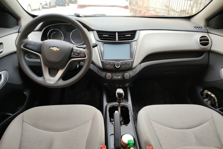 Used Chevrolet Sail 2015 Sail 3 1.5L Manual Happiness Edition Center Console