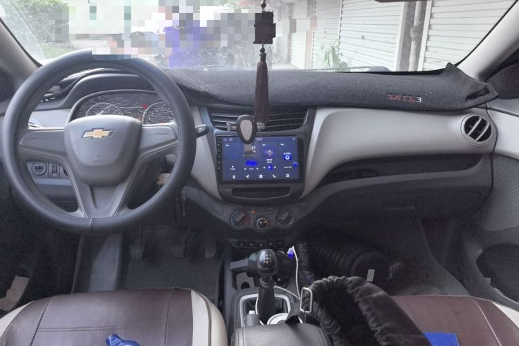 Used Chevrolet Sail 2015 Sail 3 1.3L Manual with Ideal Sunroof Edition Center Console