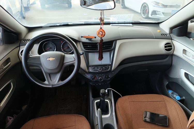 Used Chevrolet Sail 2015 Sail 3 1.3L Manual Ideal Edition Center Console
