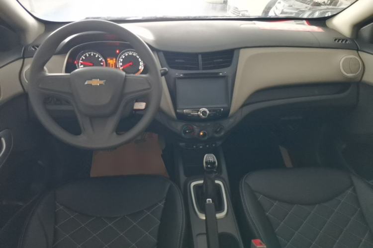 Used Chevrolet Sail 2015 Sail 3 1.3L Manual Ideal Edition Center Console