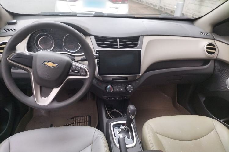 Used Chevrolet Sail 2015 Sail 3 1.5L AMT Happiness Sunroof Edition Center Console