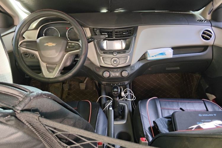 Used Chevrolet Sail 2015 Sail 3 1.5L Manual Happiness Edition Center Console