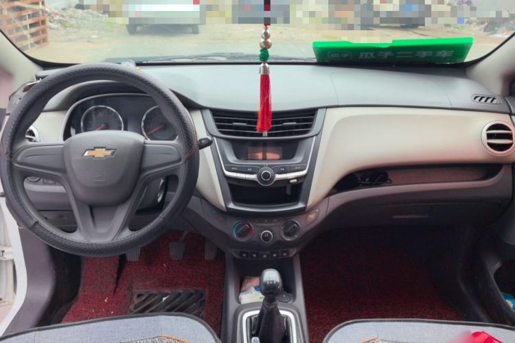 Used Chevrolet Sail 2015 Sail 3 1.3L Manual Ideal Edition Center Console