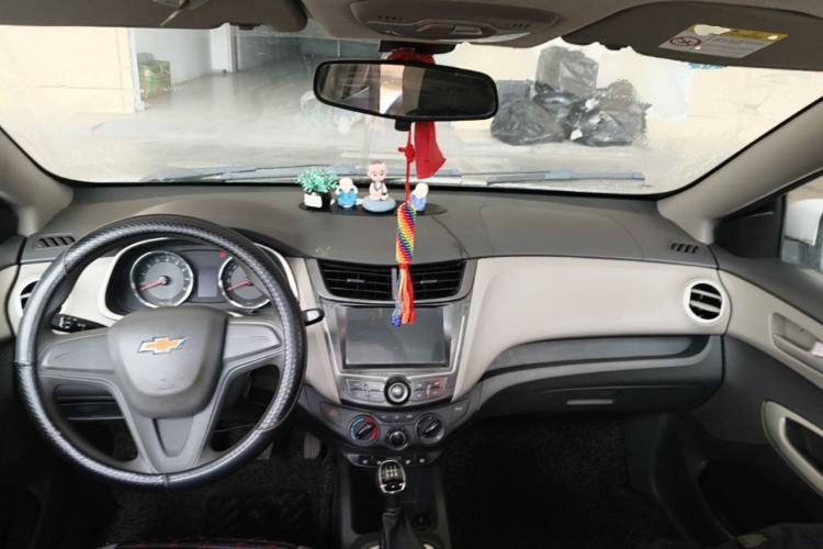 Used Chevrolet Sail 2015 Sail 3 1.3L Manual with Ideal Sunroof Edition Center Console