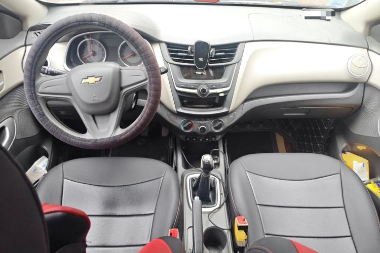 Used Chevrolet Sail 2015 Sail 3 1.3L Manual Ideal Edition Center Console