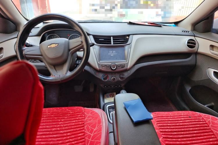 Used Chevrolet Sail 2015 Sail 3 1.3L AMT Ideal Edition Center Console