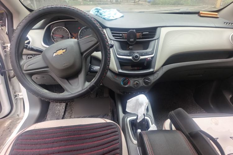 Used Chevrolet Sail 2015 Sail 3 1.3L Manual Ideal Edition Center Console