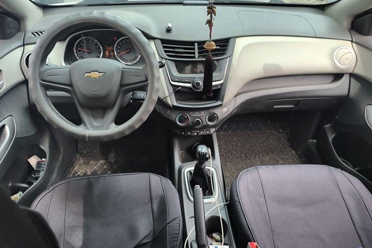 Used Chevrolet Sail 2015 Sail 3 1.3L Manual Warm Edition Center Console