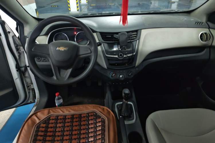 Used Chevrolet Sail 2015 Sail 3 1.5L Manual with Ideal Sunroof Edition Center Console