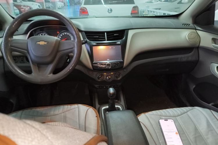 Used Chevrolet Sail 2015 Sail 3 1.3L Manual Ideal Edition Center Console