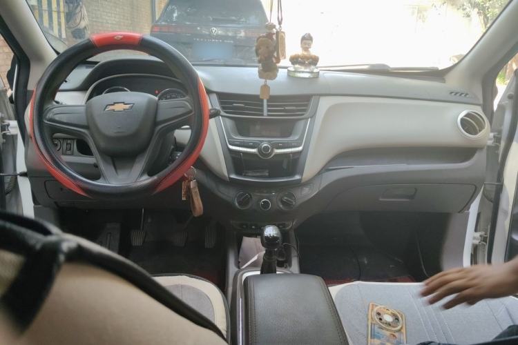 Used Chevrolet Sail 2015 Sail 3 1.5L Manual with Ideal Sunroof Edition Center Console