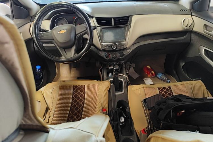 Used Chevrolet Sail 2015 Sail 3 1.3L Manual Ideal Edition Center Console