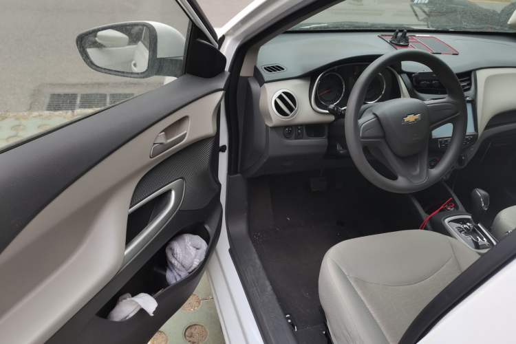 Used Chevrolet Sail 2015 Sail 3 1.3L AMT Ideal Edition Driver Seat