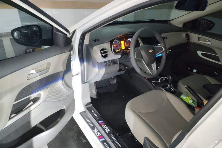 Used Chevrolet Sail 2015 Sail 3 1.3L AMT Ideal Edition Driver Seat