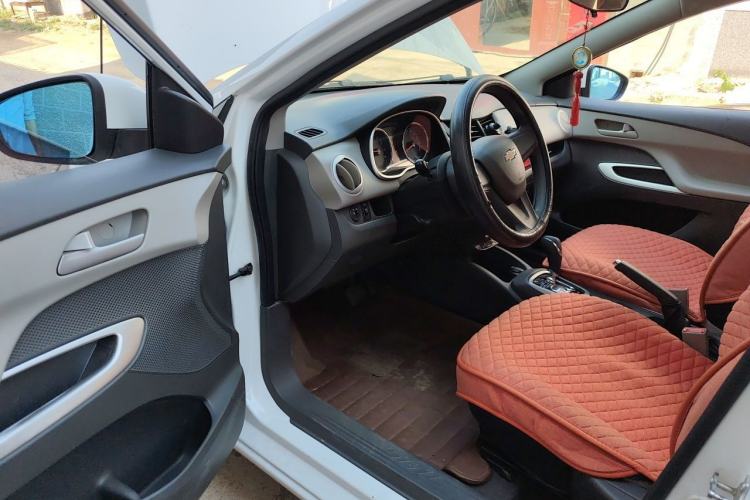 Used Chevrolet Sail 2015 Sail 3 1.3L AMT Ideal Edition Driver Seat