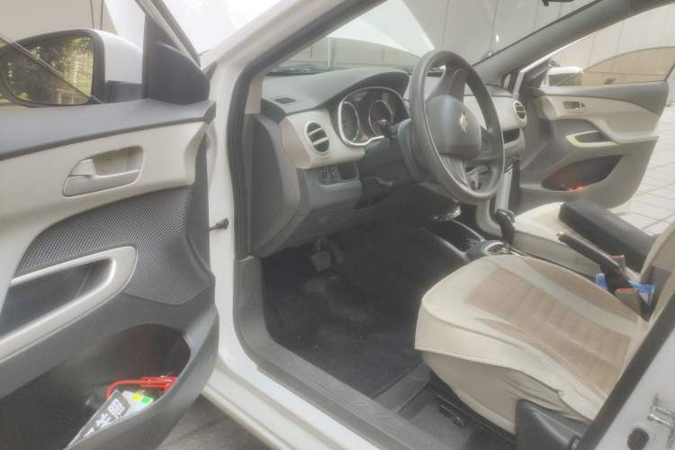 Used Chevrolet Sail 2015 Sail 3 1.3L AMT Ideal Edition Driver Seat