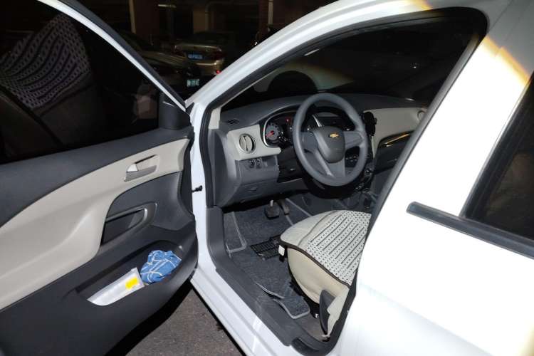 Used Chevrolet Sail 2015 Sail 3 1.3L AMT Ideal Edition Driver Seat