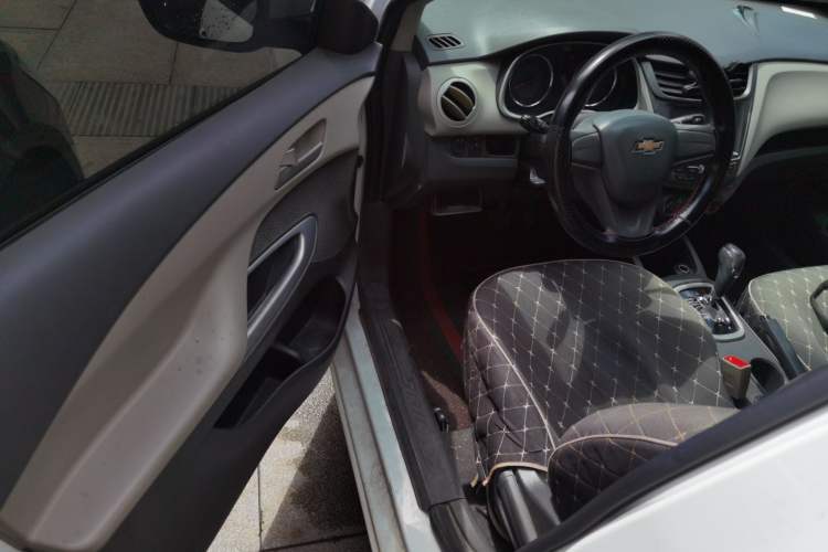 Used Chevrolet Sail 2015 Sail 3 1.3L AMT Ideal Edition Driver Seat