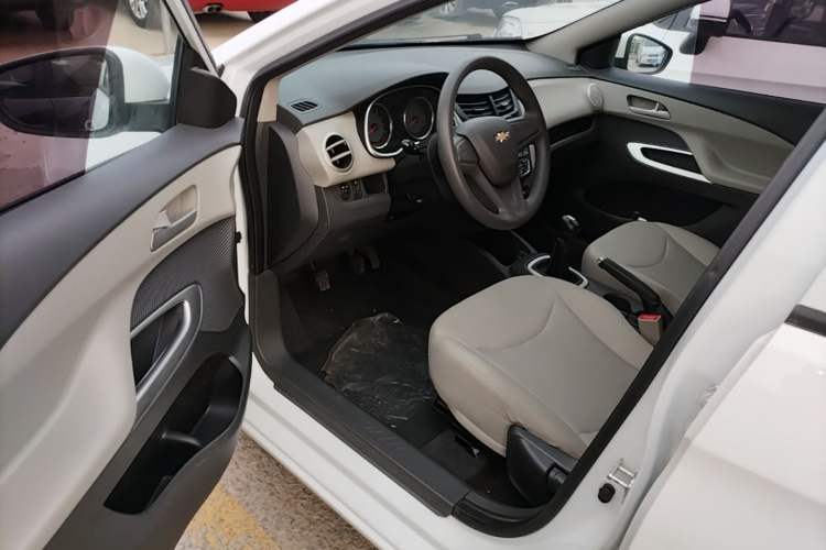 Used Chevrolet Sail 2015 Sail 3 1.5L Manual with Ideal Sunroof Edition Driver Seat