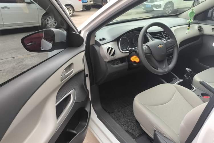 Used Chevrolet Sail 2015 Sail 3 1.5L Manual with Ideal Sunroof Edition Driver Seat