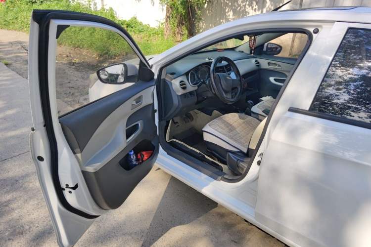 Used Chevrolet Sail 2015 Sail 3 1.5L Manual with Ideal Sunroof Edition Driver Seat