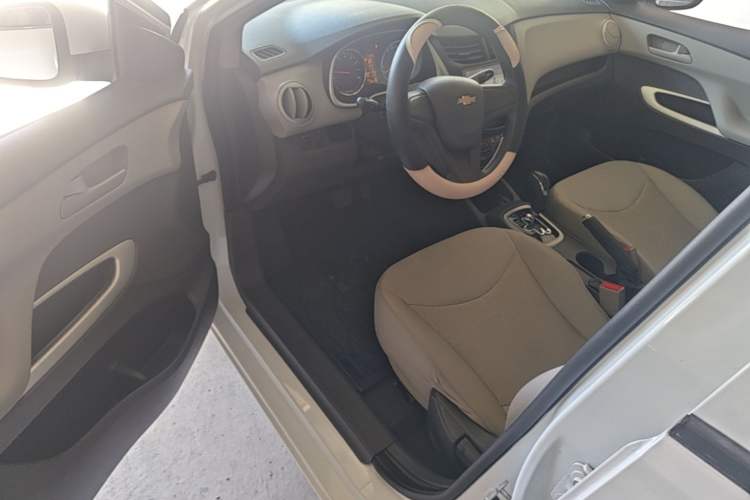 Used Chevrolet Sail 2015 Sail 3 1.3L AMT Ideal Edition Driver Seat