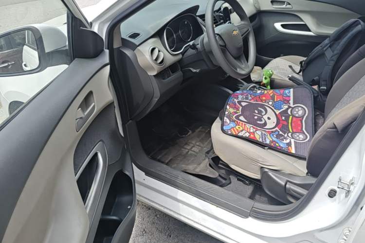 Used Chevrolet Sail 2015 Sail 3 1.3L AMT Ideal Edition Driver Seat