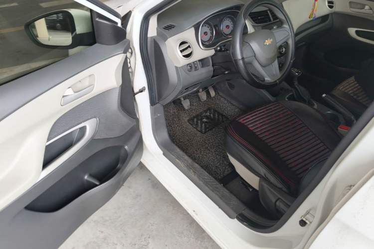 Used Chevrolet Sail 2015 Sail 3 1.3L Manual with Ideal Sunroof Edition Driver Seat