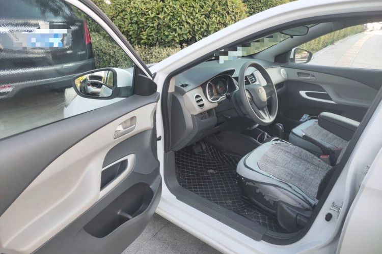 Used Chevrolet Sail 2015 Sail 3 1.3L AMT Ideal Edition Driver Seat