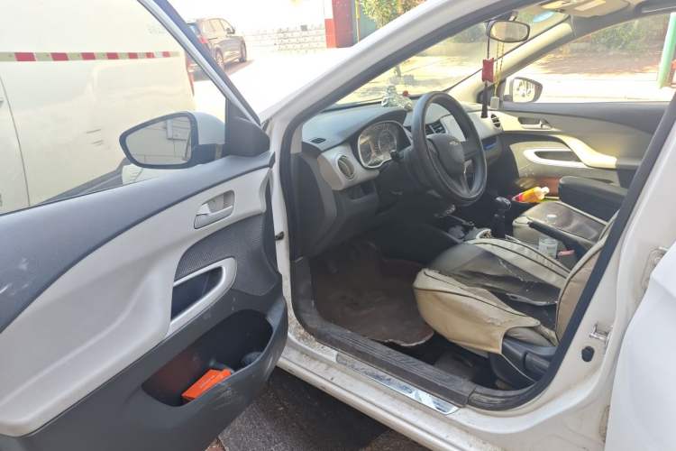 Used Chevrolet Sail 2015 Sail 3 1.5L Manual with Ideal Sunroof Edition Driver Seat