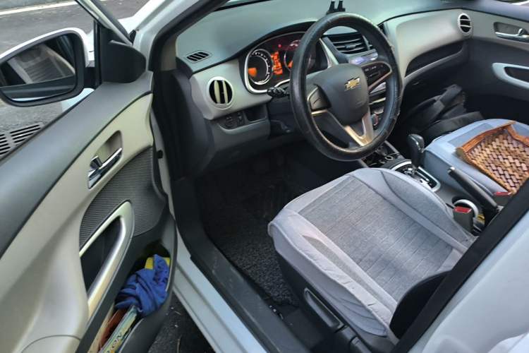 Used Chevrolet Sail 2015 Sail 3 1.5L AMT Happiness Sunroof Edition Driver Seat