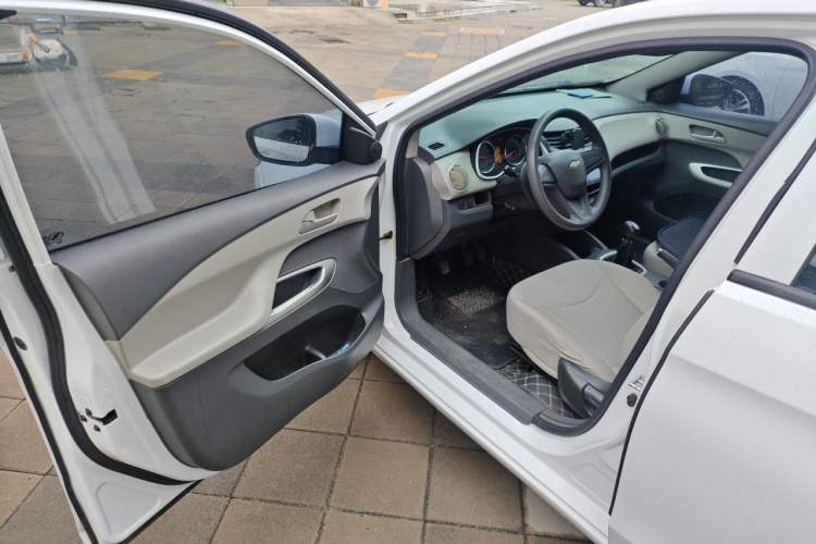 Used Chevrolet Sail 2015 Sail 3 1.5L Manual with Ideal Sunroof Edition Driver Seat