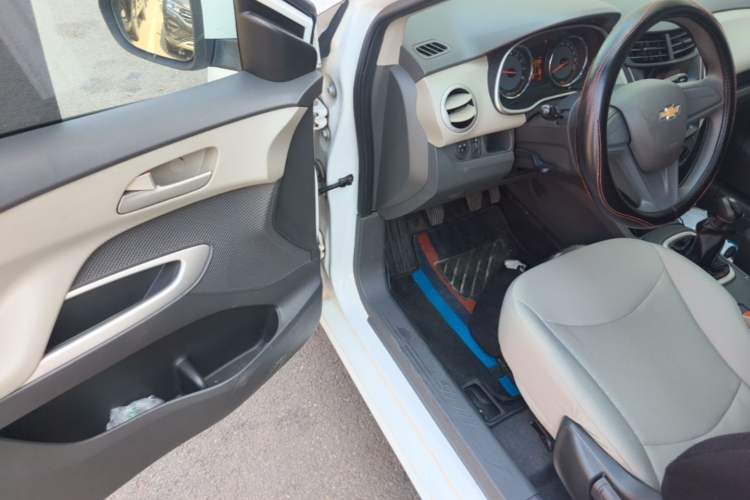Used Chevrolet Sail 2015 Sail 3 1.5L Manual with Ideal Sunroof Edition Driver Seat