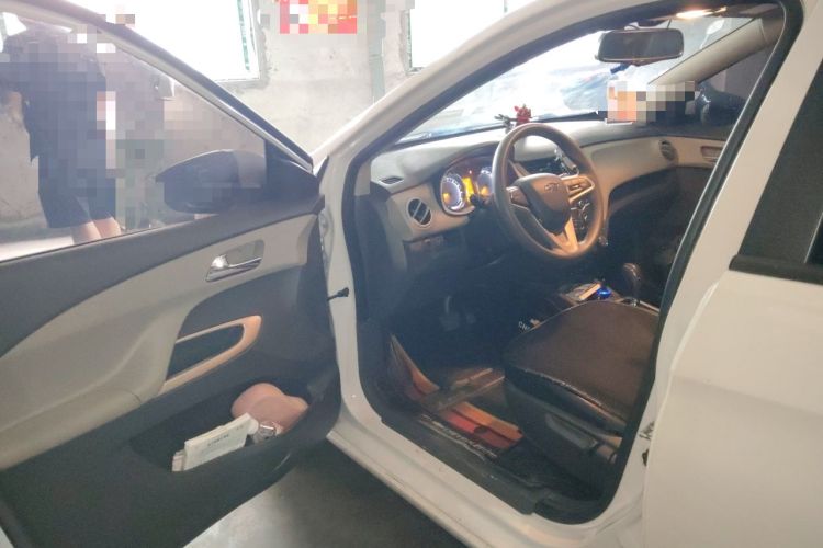 Used Chevrolet Sail 2015 Sail 3 1.5L AMT Happiness Sunroof Edition Driver Seat