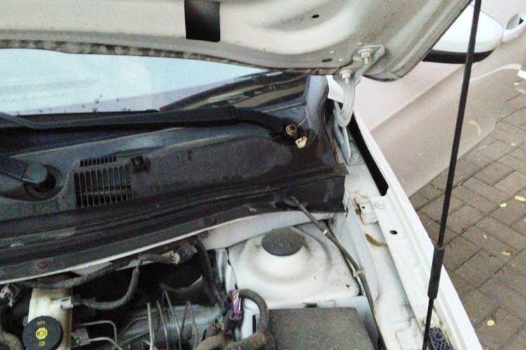Used Chevrolet Sail 2015 Sail 3 1.3L AMT Ideal Edition Engine Bay Left