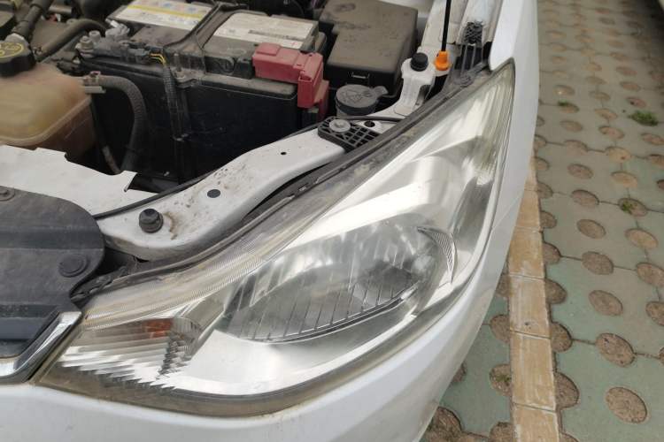 Used Chevrolet Sail 2015 Sail 3 1.3L AMT Ideal Edition Engine Bay Left