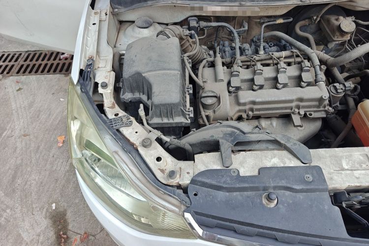 Used Chevrolet Sail 2015 Sail 3 1.3L AMT Ideal Edition Engine Bay Right
