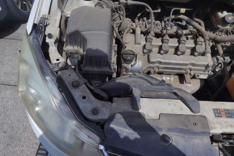 Used Chevrolet Sail 2015 Sail 3 1.3L AMT Ideal Edition Engine Bay Right