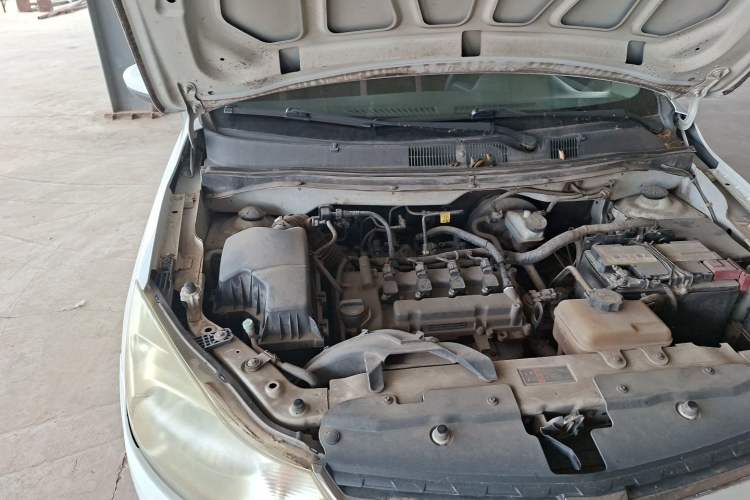 Used Chevrolet Sail 2015 Sail 3 1.3L AMT Ideal Edition Engine Bay Right